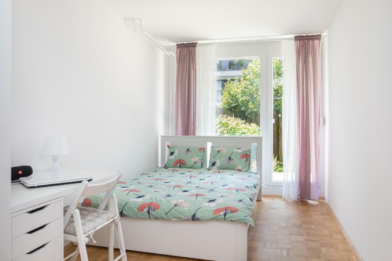 Family Apartment With Garden ลูบลิยานา ภายนอก รูปภาพ