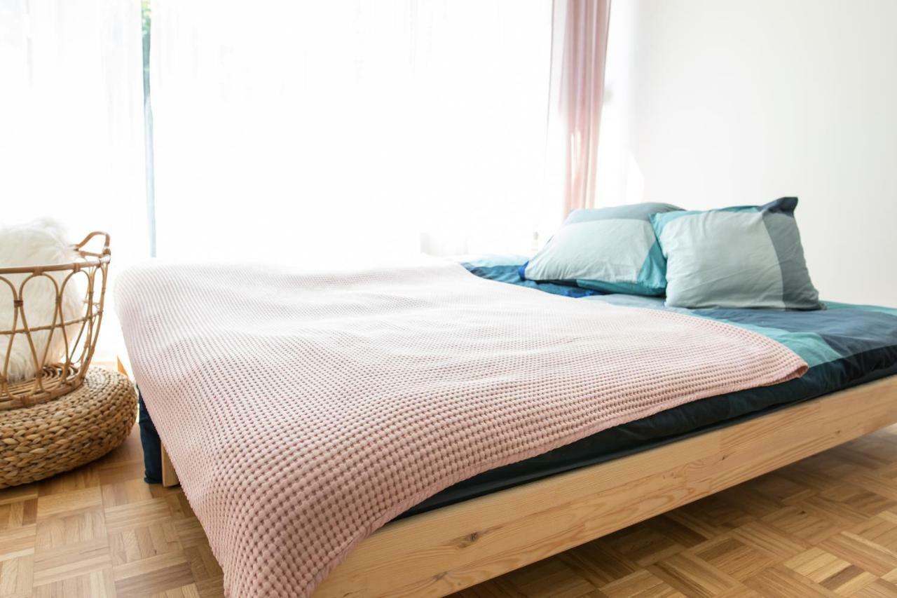 Family Apartment With Garden ลูบลิยานา ภายนอก รูปภาพ